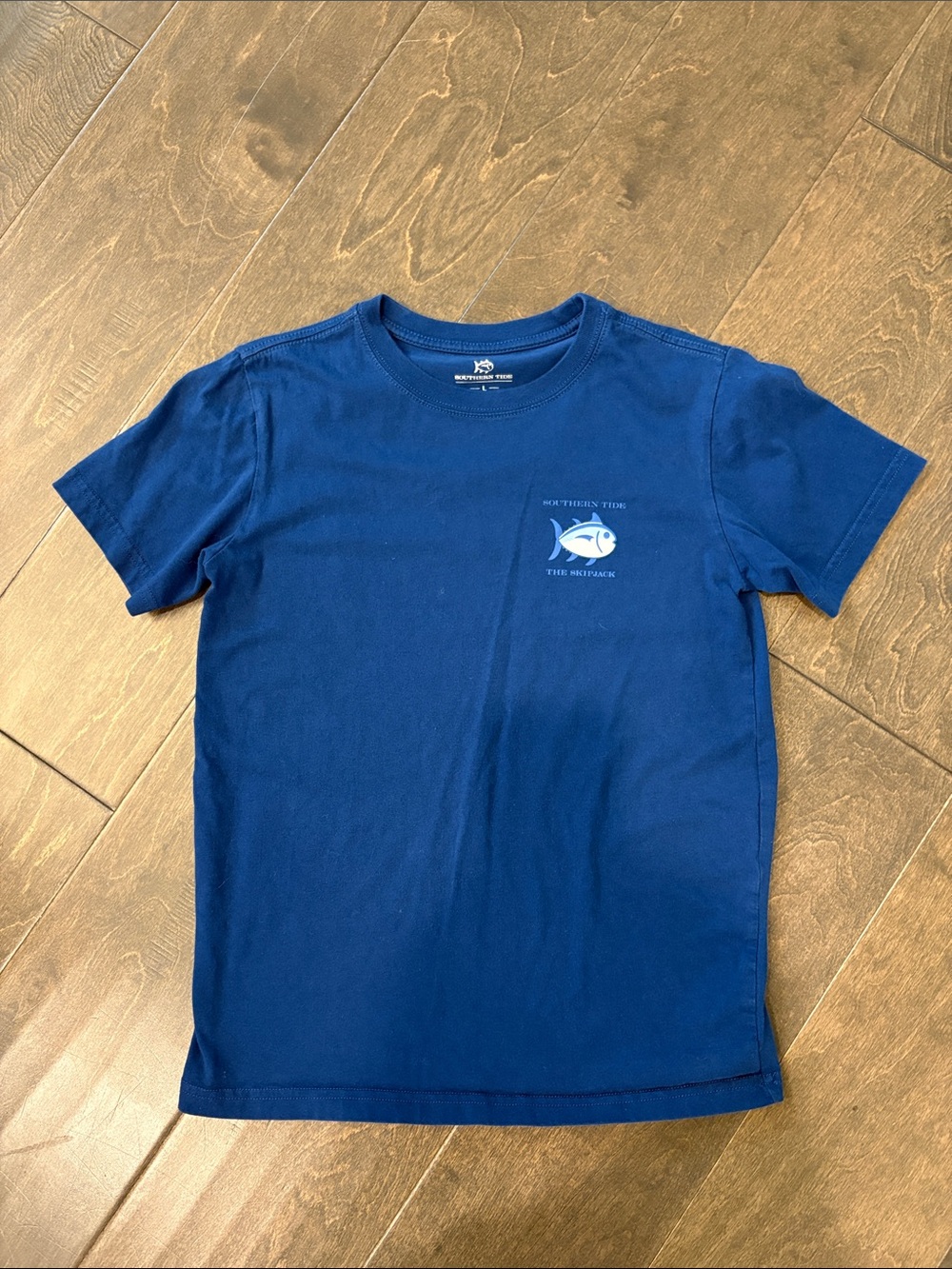 Southern Tide Blue Short-Sleeve Tee with Small Fish Graphic